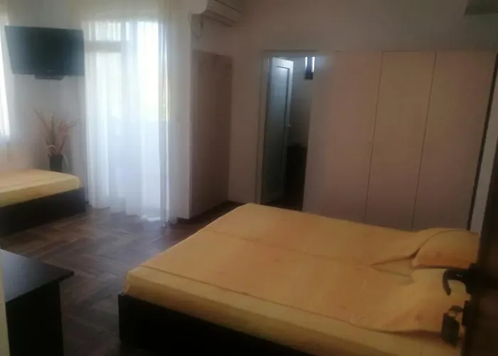 ели Πανσιόν Πριμόρσκο